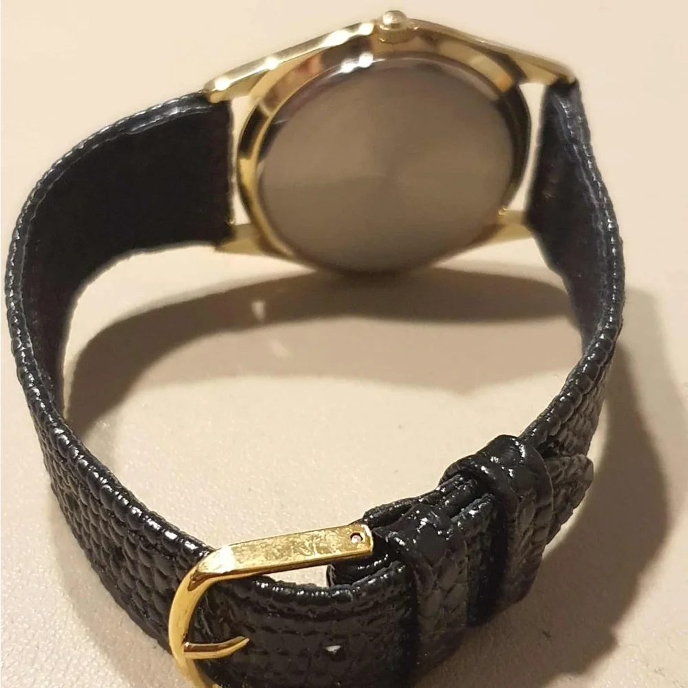 🦋10/$20🦋 Shoals Hospital Goldtone/White Leather Promotional Women's Watch.